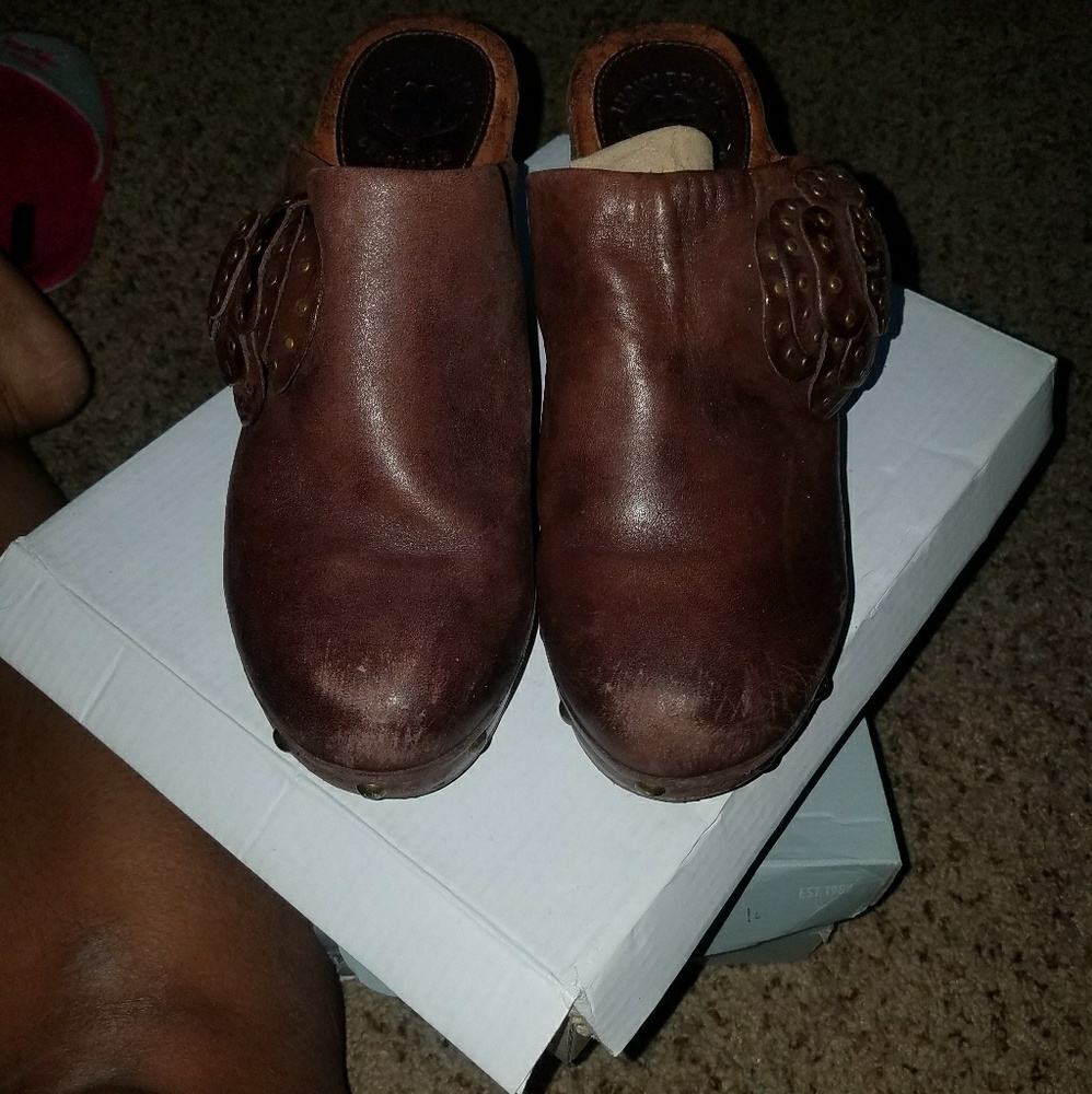 Womens soft leather brown lucky brand clogs